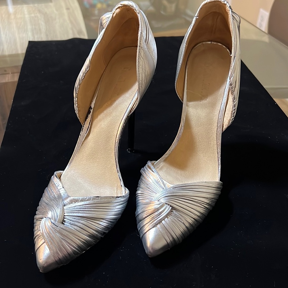 Gorgeous L.A.M.B Warner Silver Stiletto Heels Gently Used 8.5 Old Hollywood Look